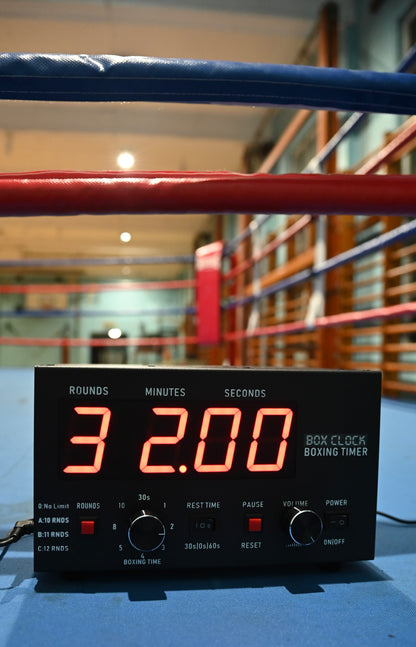 Classic Boxing Round Timer With Built-in Loudspeaker.