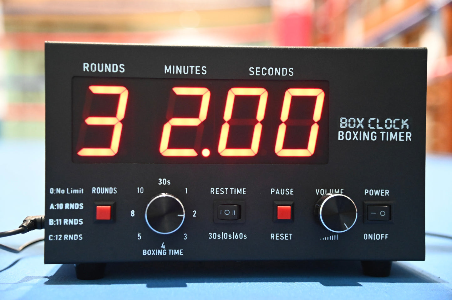 Classic Boxing Round Timer With Built-in Loudspeaker.