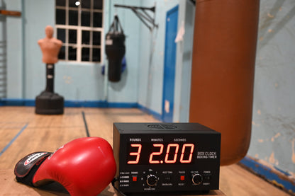 Classic Boxing Round Timer With Built-in Loudspeaker.